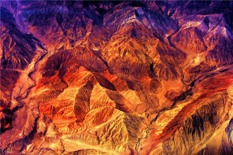 Turpan's Flaming Mountains: A firing dragon(1/10)